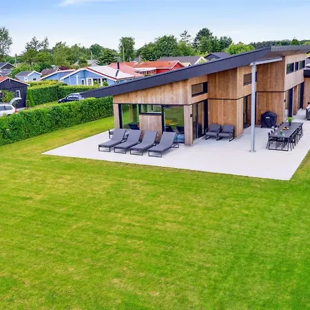 Semesterbostad Filimena - 250m From The Sea By Interhome *